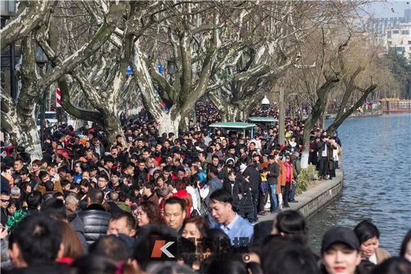 你的剩余假期被雨水承包了!还有一件扎心的事……