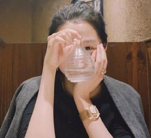 鹿晗干了关晓彤没