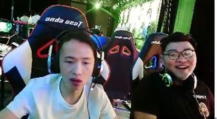 战旗LanStory成都站第一天：各类活动精彩纷呈