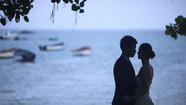 女友別被的男人干