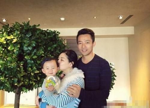 刚堕胎休养未愈，大S婆婆又出事，欠债300万被律师所起诉