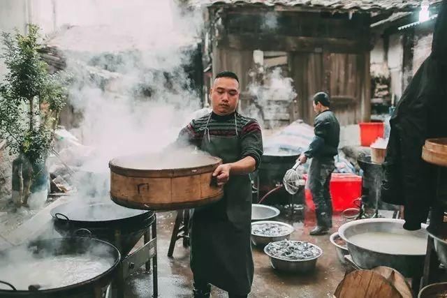 如果再给我一次机会，我会对那只连江的海鲜说：“吃你一万年！”