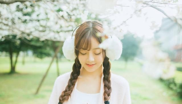 心理测试:你觉得哪个背影美女转过来最漂亮?测美女迷枪图片