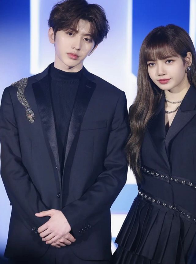 蔡徐坤和lisa组cp