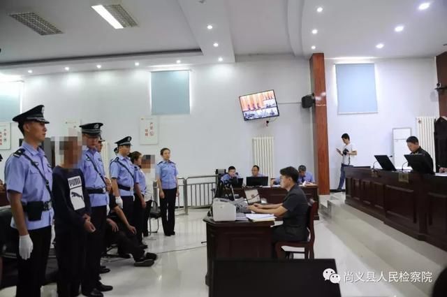 张家口公开宣判一起家庭涉恶案件