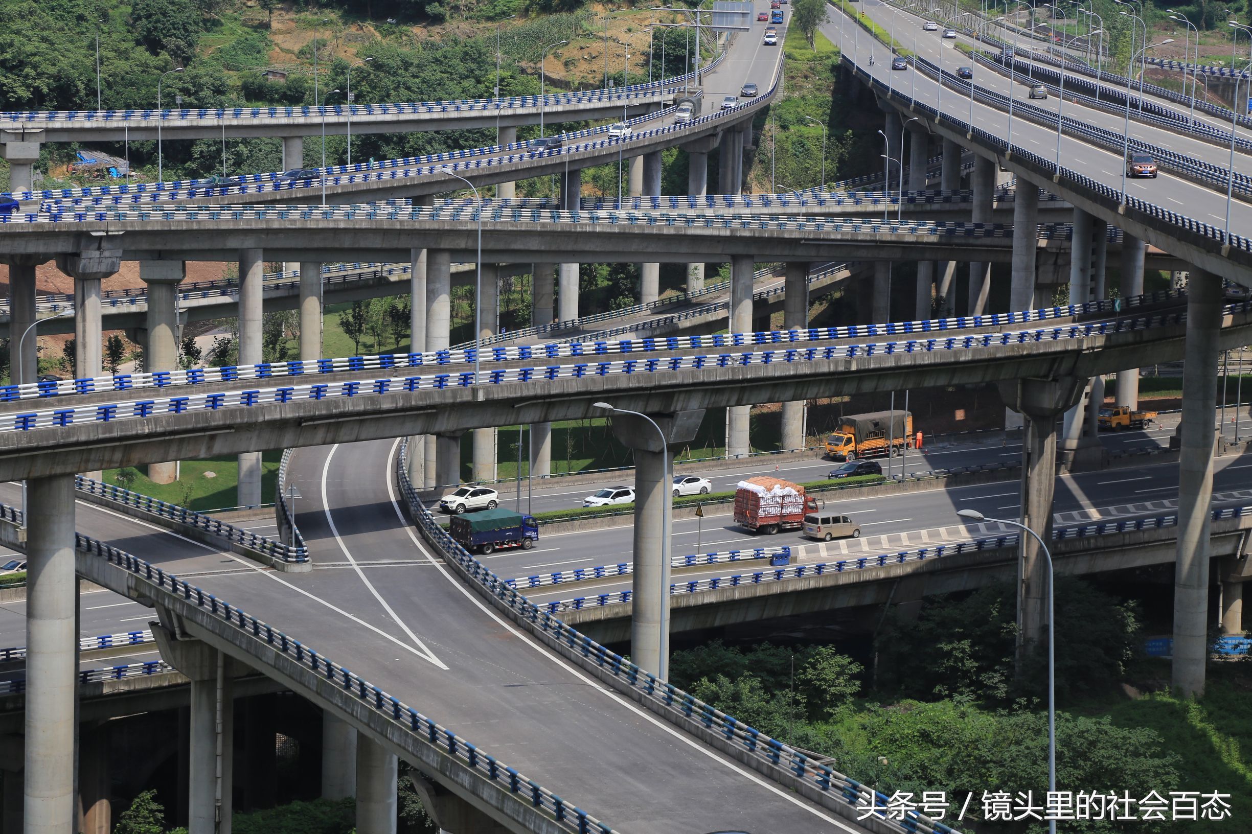 中国最复杂立交桥,五层15条匝道,走错一个匝道,就是重庆一日游