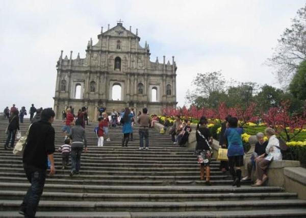 最奇怪的中国人,欧洲血统有中国国籍,国语粤语