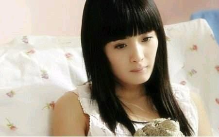 盘点杨幂和赵丽颖未出名前的角色,测试真爱粉