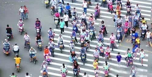 电动车前轮异响