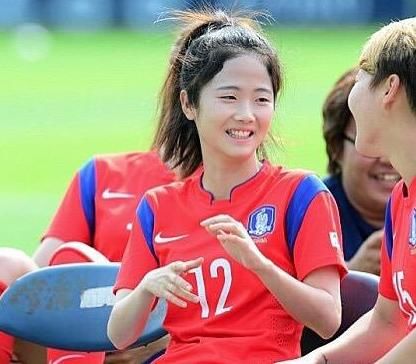 韩国最新一届女足名单,都说韩国美女多有你喜