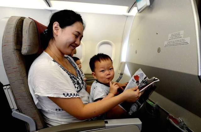 婴儿到底能不能坐飞机?会不会因为飞机噪音造