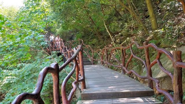 中国唯一一个“零差评”景区:光看名字就很美,一张票能玩2天!