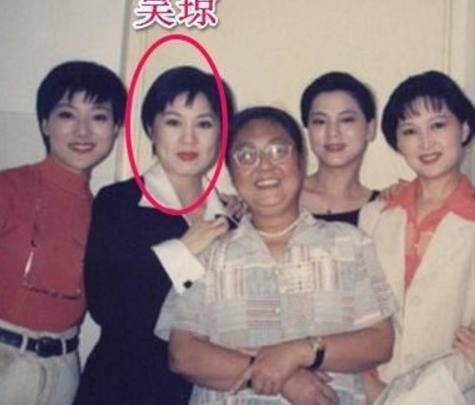 56岁黄梅戏后吴琼,嫁小丈夫至今无子,决心将婚姻进行到底!