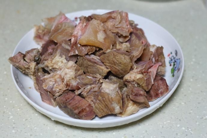 这样做的咖喱牛肉饭，又简单又好吃，还不贵，几天不吃就馋