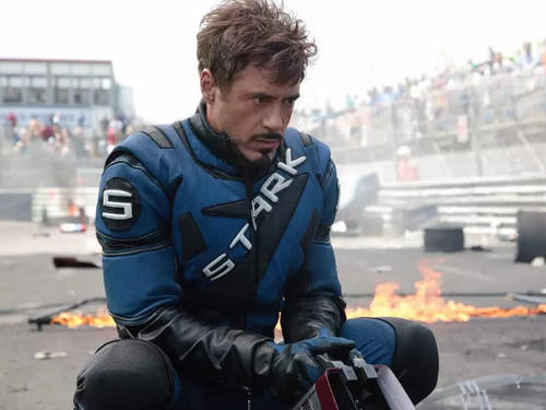 复联4:为什么是钢铁侠去打响指呢?导演终于给