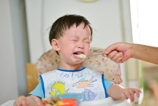 牙疼根管治疗多少钱