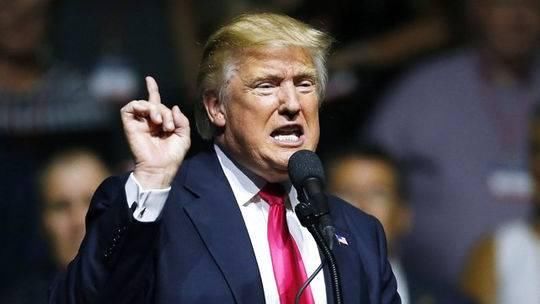 特朗普推特博尔顿