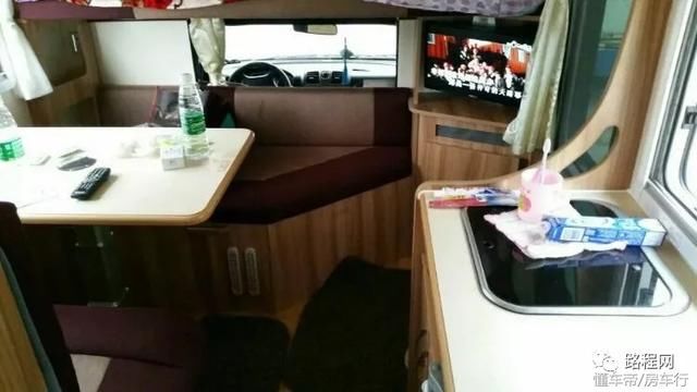 【RV达人】大忙人一个二十多岁就开始了自己房车之旅的“奇人”