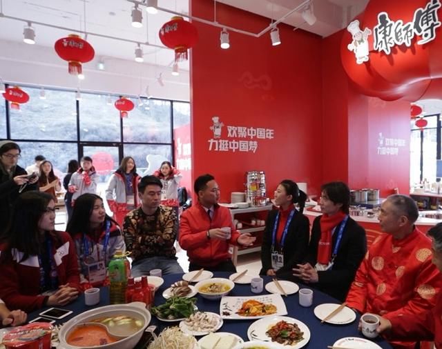 和庞清佟健共享年夜饭 平昌这家面馆为冬奥健儿提供五星级美食