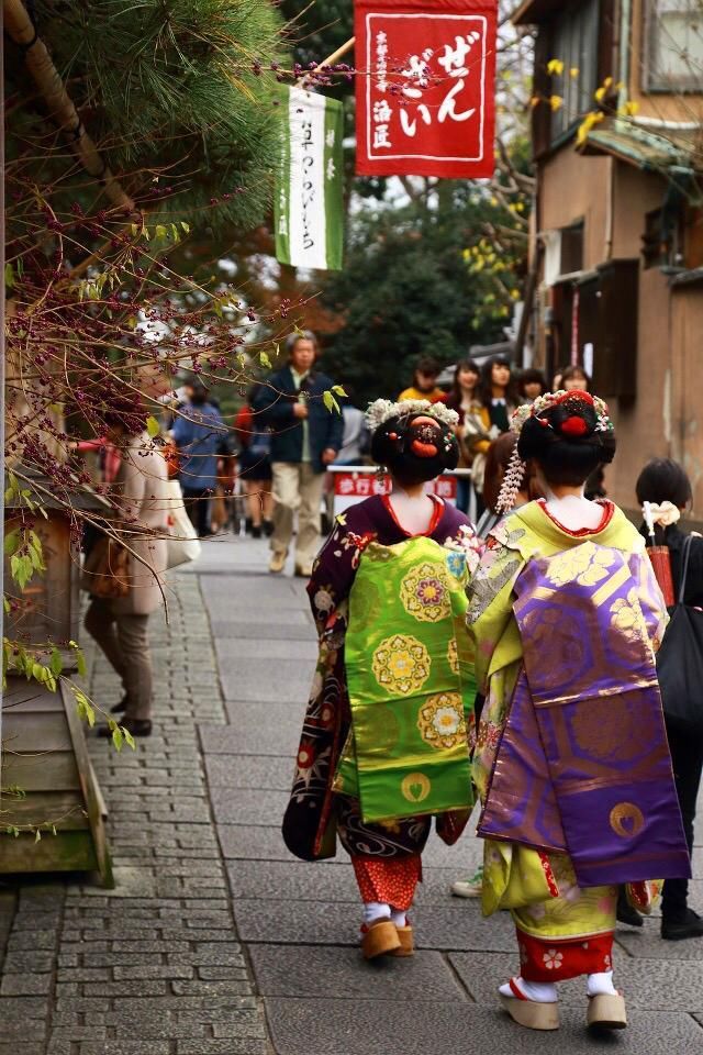 在日本京都，找艺伎陪酒有哪些规矩?