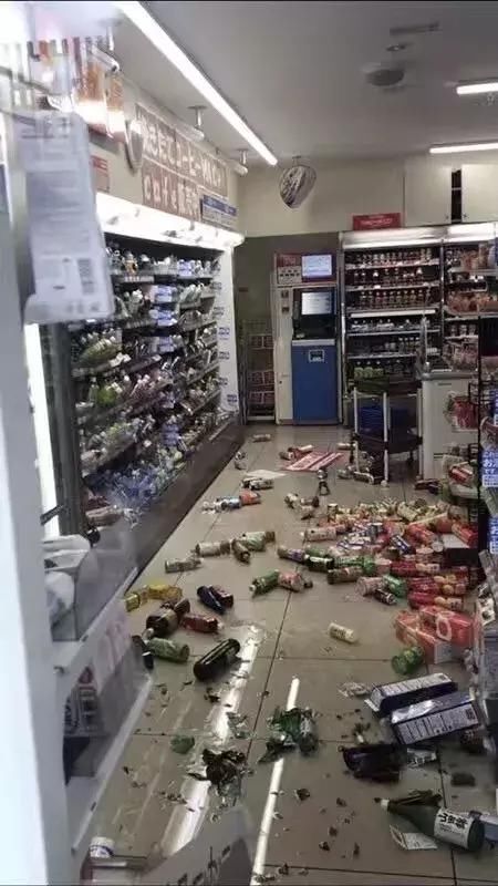 日本大阪发生6弱地震新干线暂停,出现人员伤亡