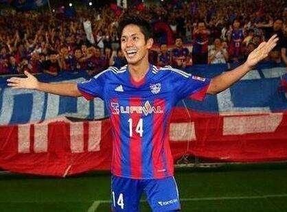 日本队世界杯旅欧人员达15人,中国球员靠戴首