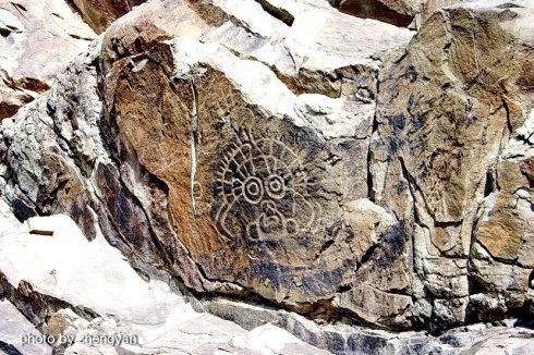 在“贺兰山岩画遗址公园”看远古文化