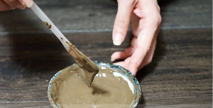 脸上长痘痘粉刺的原因是什么?推荐最好用的去