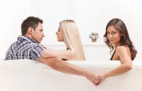500位离婚人士的调查,40%的出轨率,数据背后隐藏着出轨6大表现