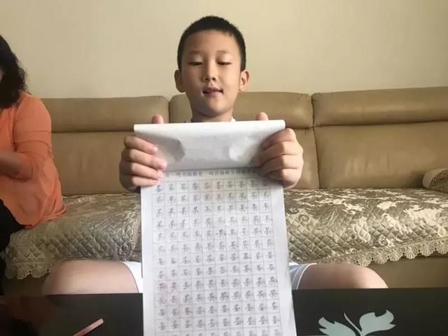 1个娃报11个暑假培训班!不怕同学是学霸,就怕