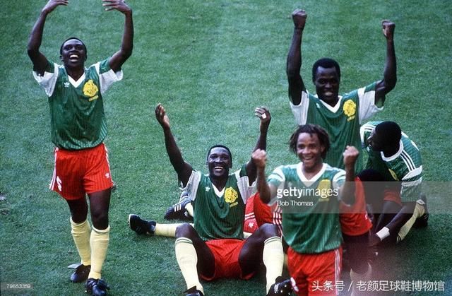 世界杯足球鞋回顾,1990意大利之夏,登场足球鞋