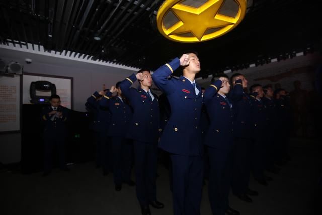 青春心向党、建功新时代,渔阳里开放首日迎