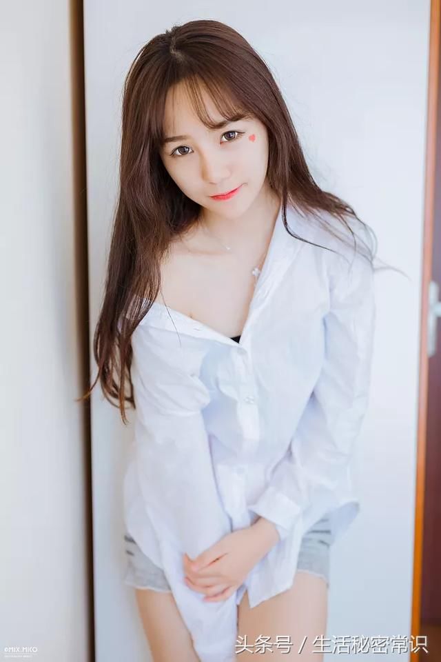 女子赌博卖家具,丈夫无奈离婚,女子却打开手机给丈夫,丈夫复婚