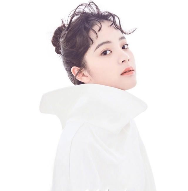 欧阳娜娜艺术照,第一张清纯可爱,第三张清新靓