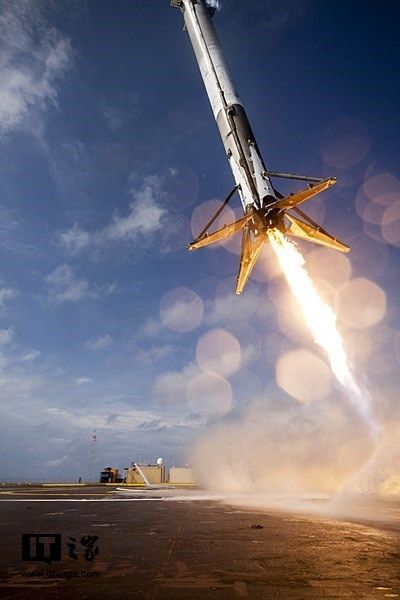 SpaceX中止新版猎鹰9号火箭发射计划