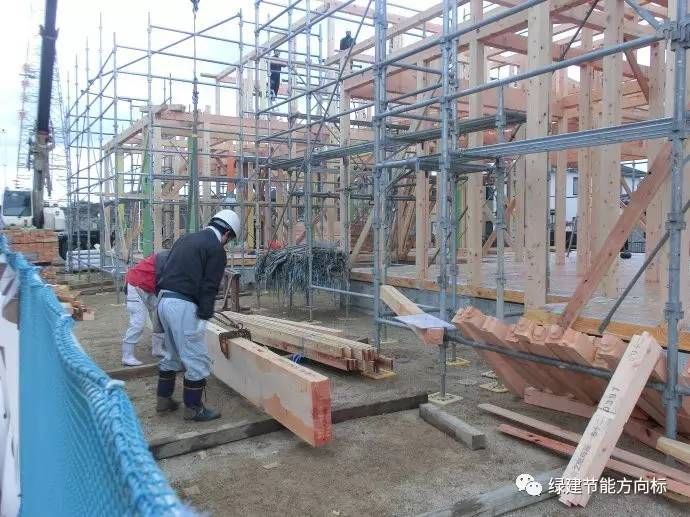 被动房采暖制冷新技术:地埋管新风系统节能建筑的建造过程分享
