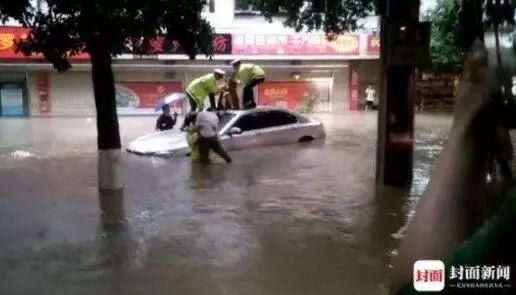 四川人，您订购的冷空气已到货，并附大风强降雨等赠品