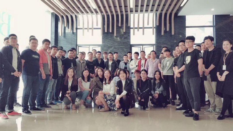 为什么大家都在学Python人工智能?就业好不