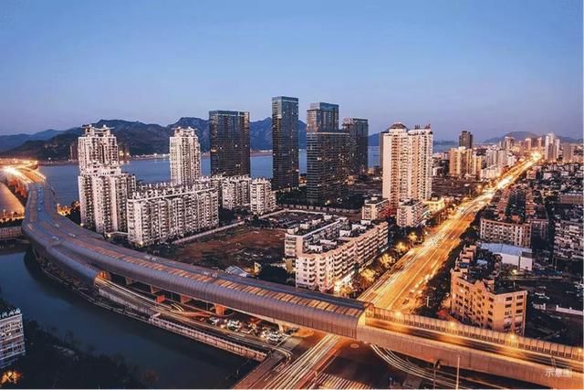 温州新模式!感受“高铁新城时代”的风驰电掣