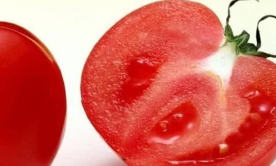吃西红柿对人有什么好处?吃的时候要注意什么