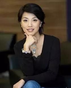 TVB早年女星气质好、高学历高情商,现在的演