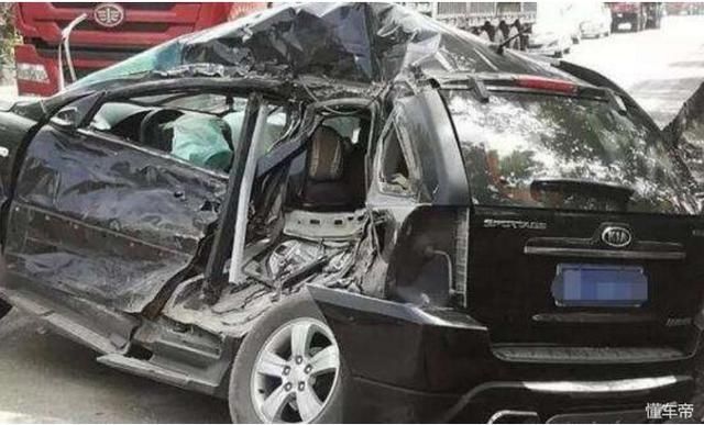 车被撞报废后保险公司赔偿同款二手车套原来车