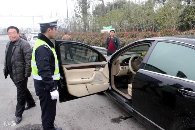 2018年交警提醒:春节闯红灯以后,这样做可以不扣分,你知道吗?