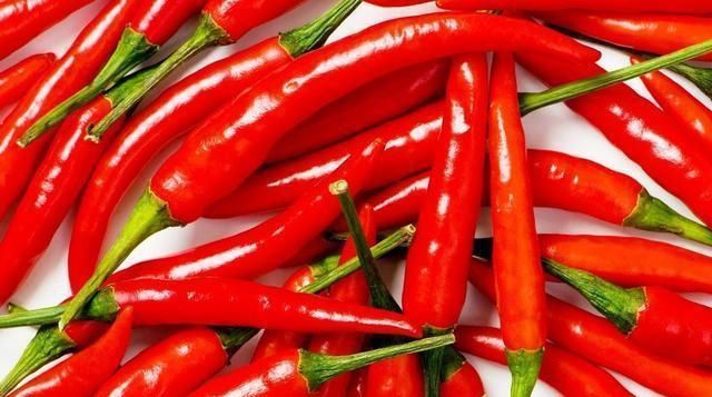 吃辣吃得很厉害