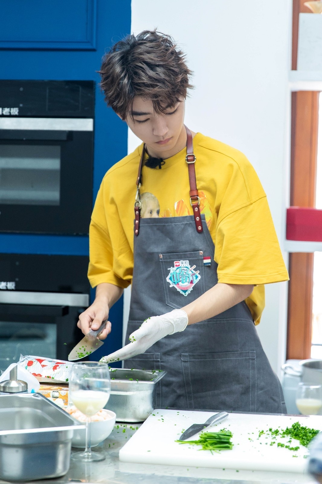 机,王俊凯的一个动作,被法国当地卫生局罚款上