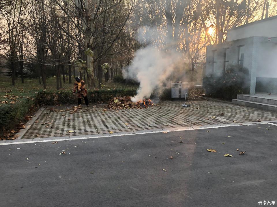 奔跑,那是我逝去的青春――观《无名之辈》有感