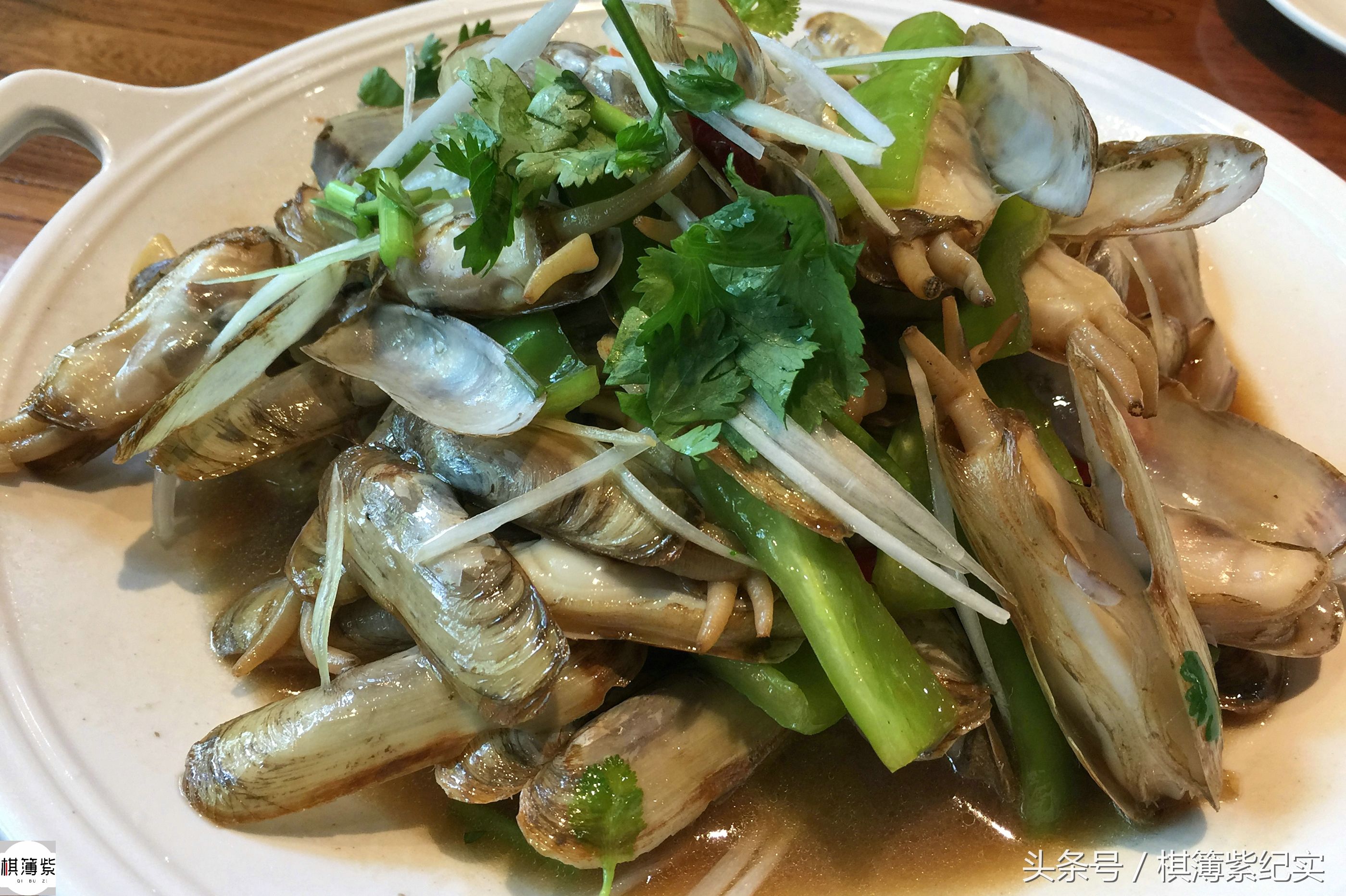 休渔期济南吃5种海鲜花200元,海边人说便宜,网友:不划算