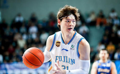 43分22篮板!周琦不在,王哲林就是CBA本土第一