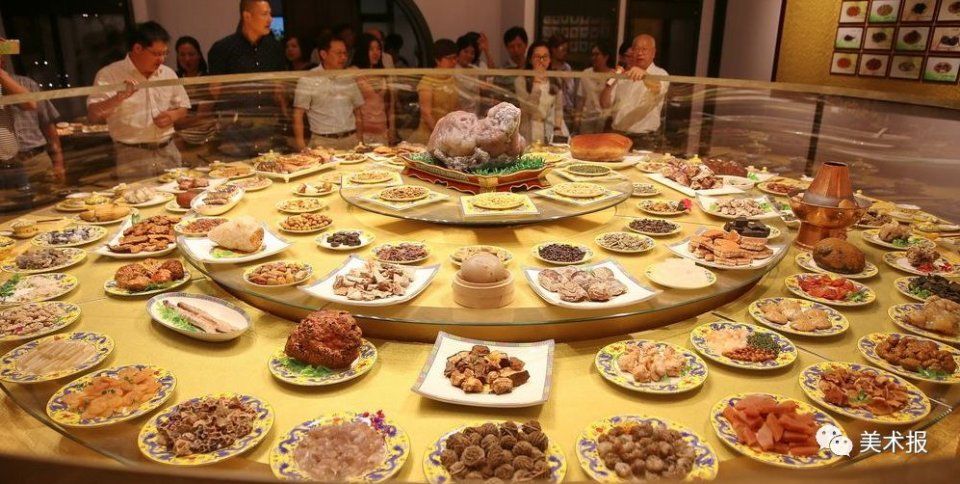 一桌只能看不能吃的“美石宴”，让你过年不长胖|美术&美食