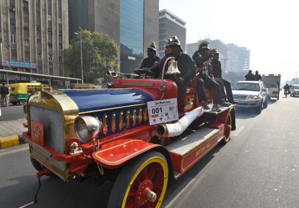 新德里第52届老爷车集会 经典汽车超炫酷